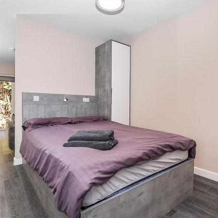 Apartamento Magna House Egham Exterior foto