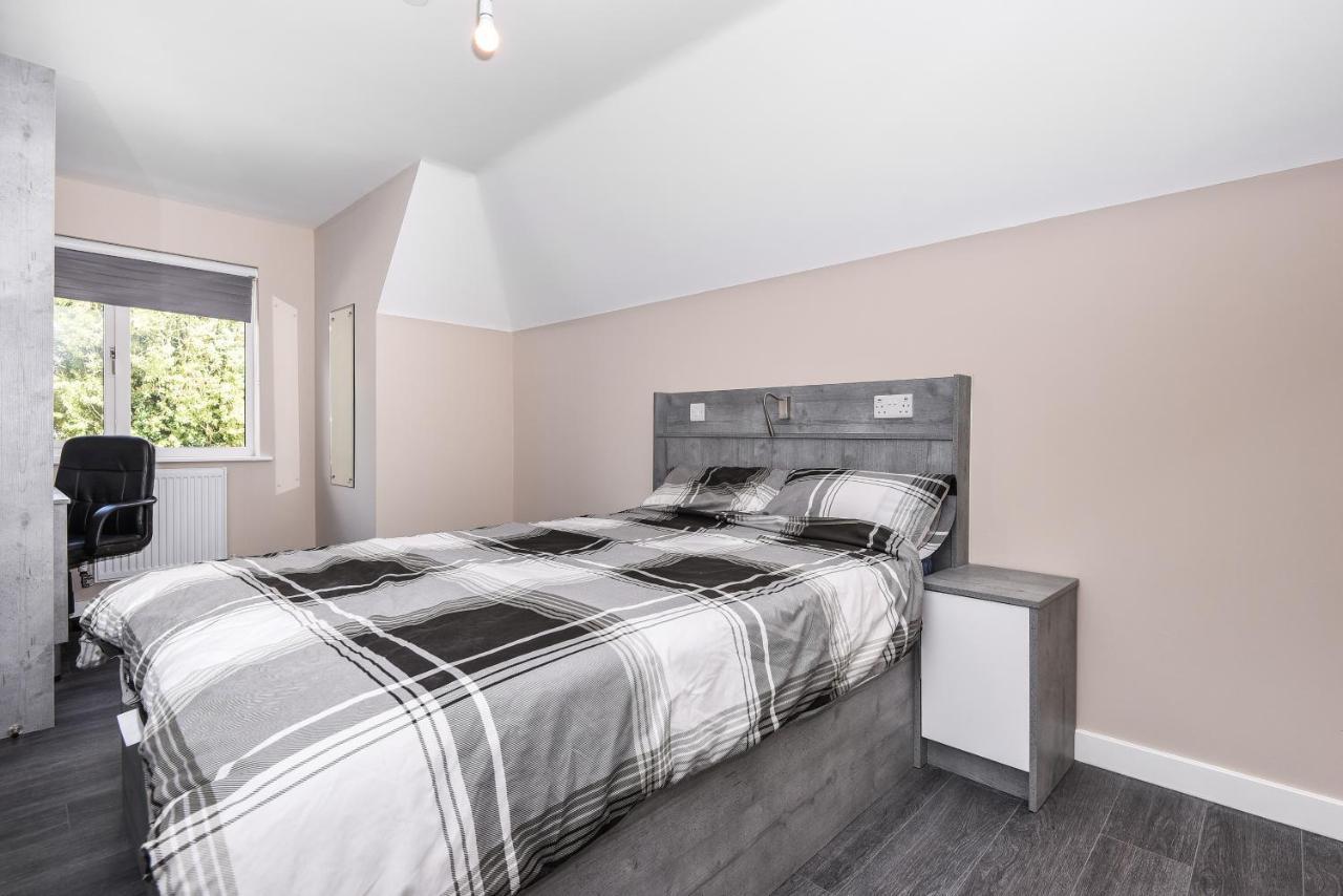 Apartamento Magna House Egham Exterior foto