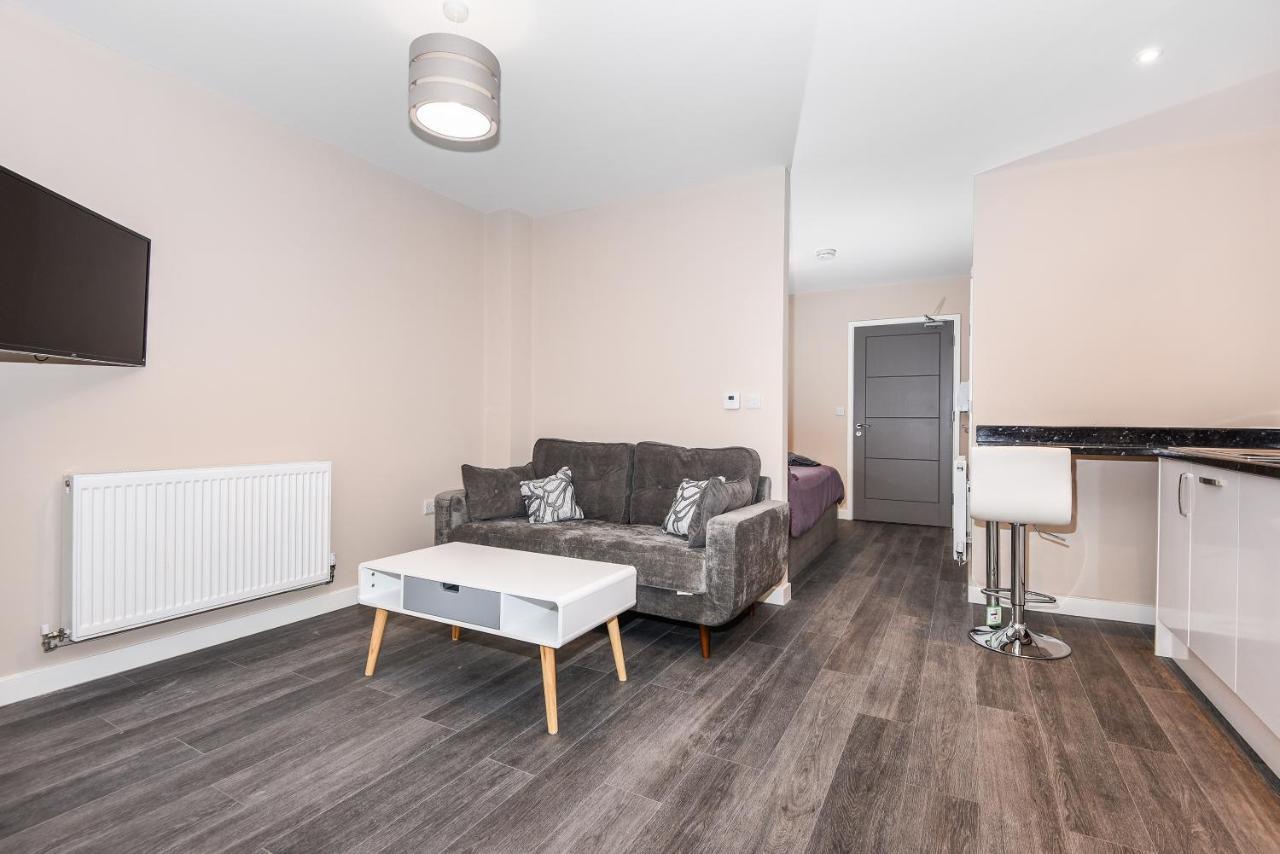 Apartamento Magna House Egham Exterior foto