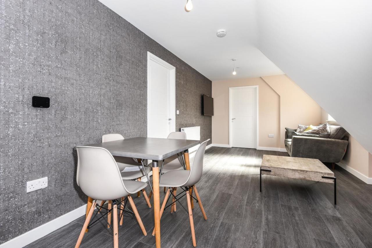 Apartamento Magna House Egham Exterior foto